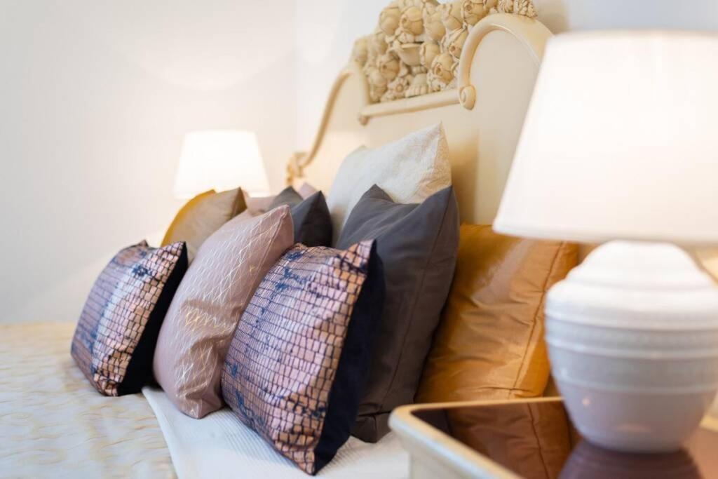 Rose Apartments / Romantic & Cozy / City Center プラハ エクステリア 写真
